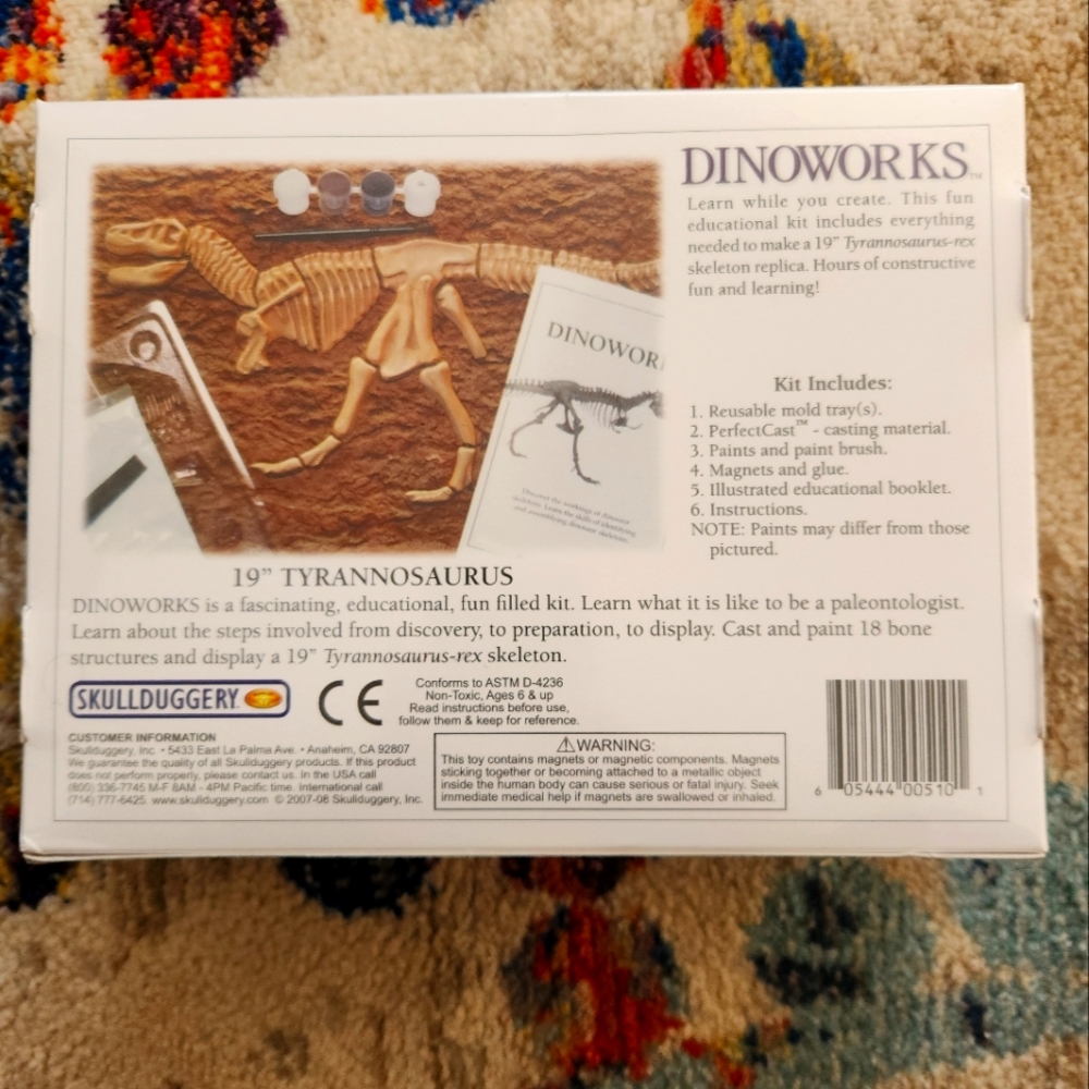 Dinoworks 19" Tyrannosaurus Kit